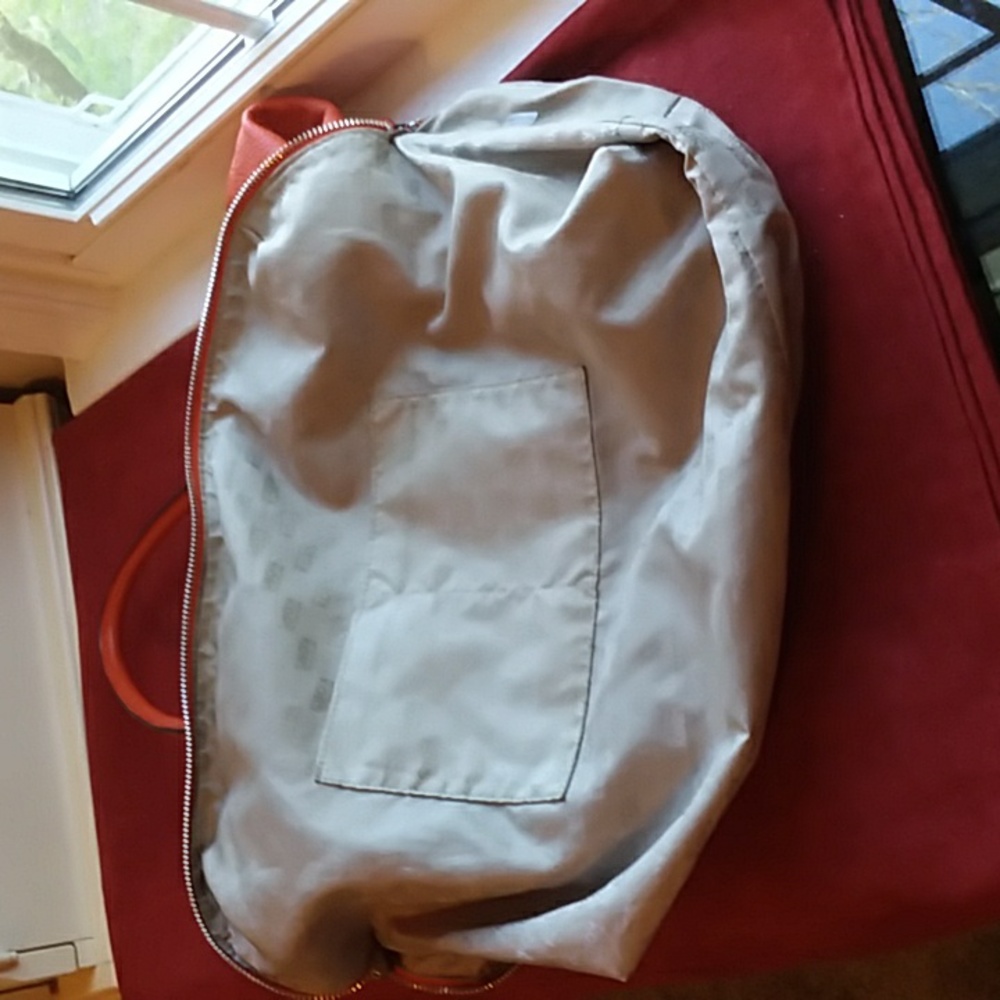 SOLD Michael Kors TravelBag Orange Leather XLarge Bag. Excellent Condition - Picture 13 of 14